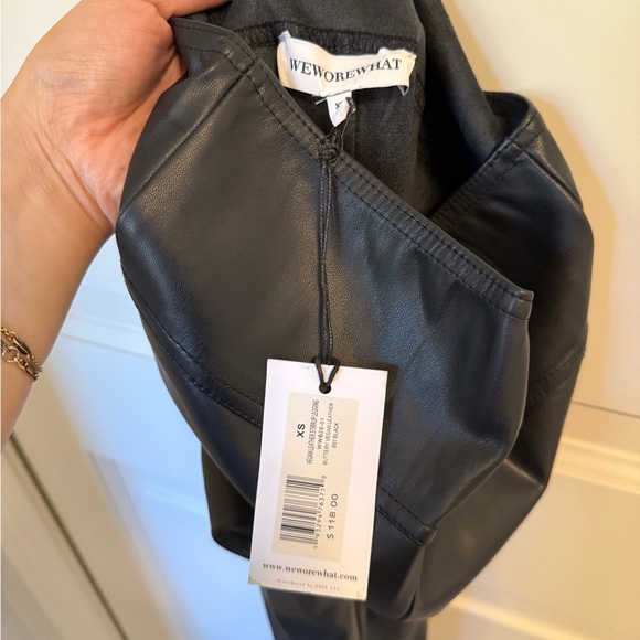 NWT WeWoreWhat Vegan Leather Black Stirrup Leggings size XS - Picture 2 of 3